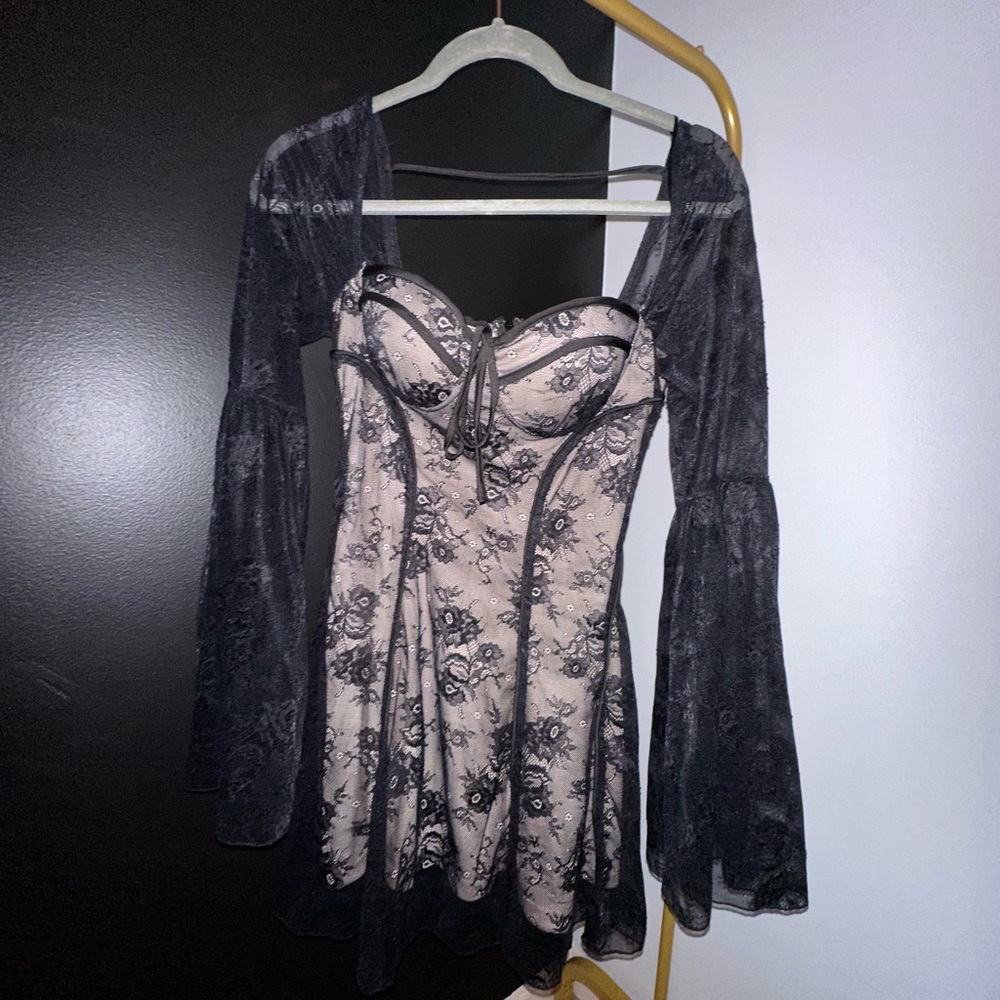 Fashion Nova Sweetheart Romantic Lace Dress